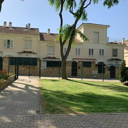 Bonita Casa En Entorno Idilico Βίλα Tomares Εξωτερικό φωτογραφία